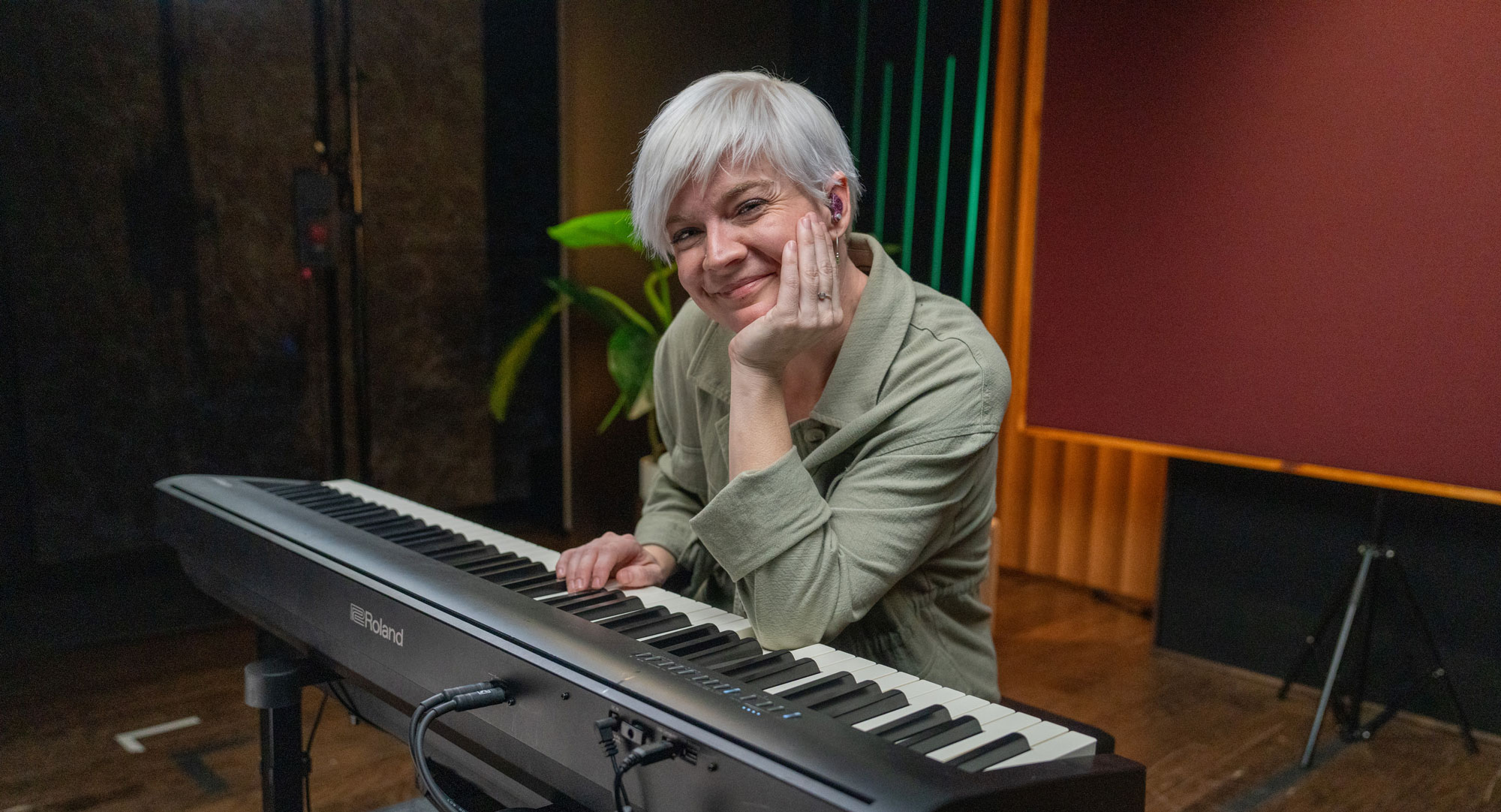How To Learn Piano: The Complete Beginner's Guide.